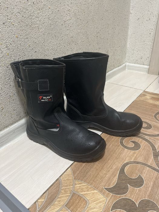 Рабочие сапоги