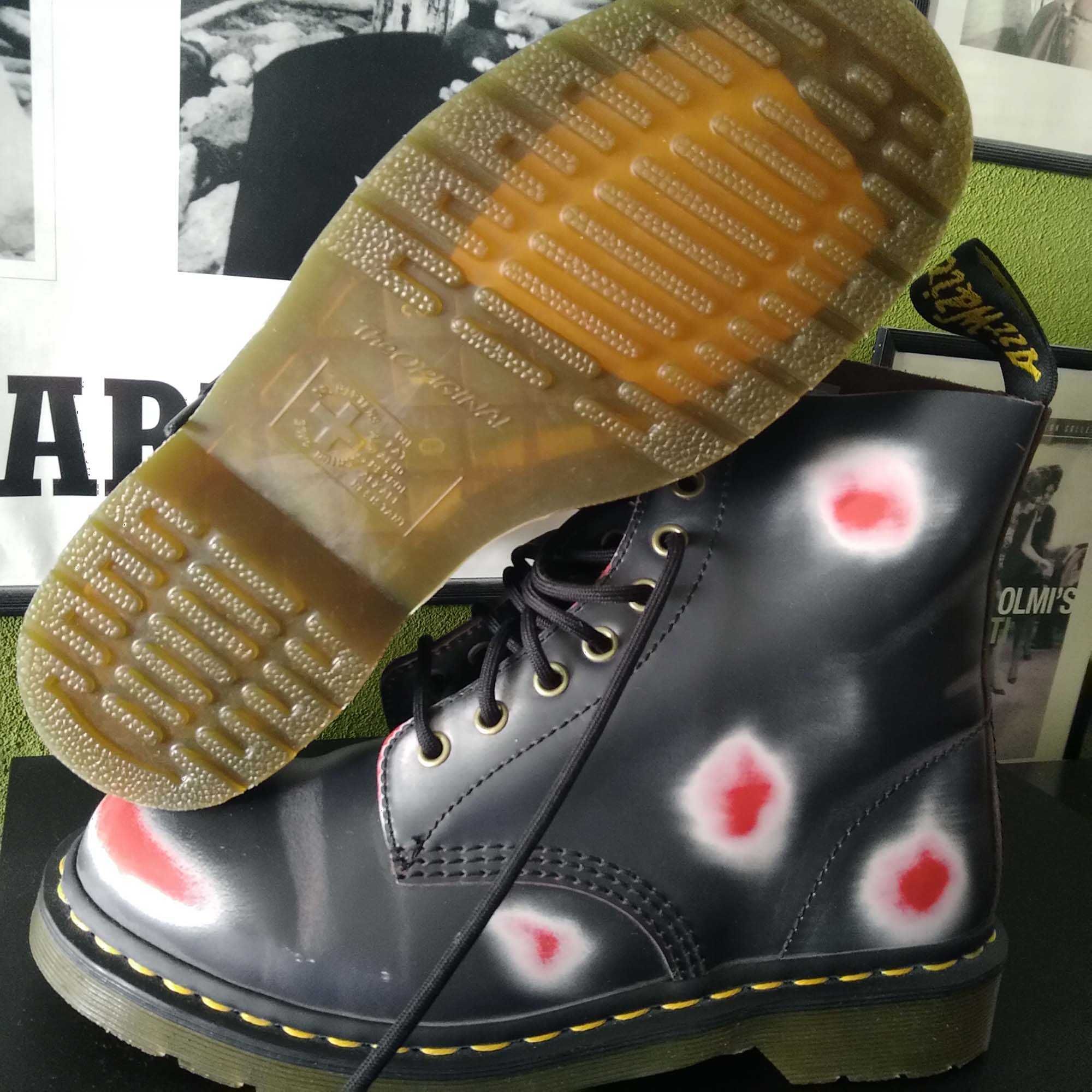 DR. MARTENS PASCAL RUB OFF Multi colour 1460 кубинки, номер 41, UK 7