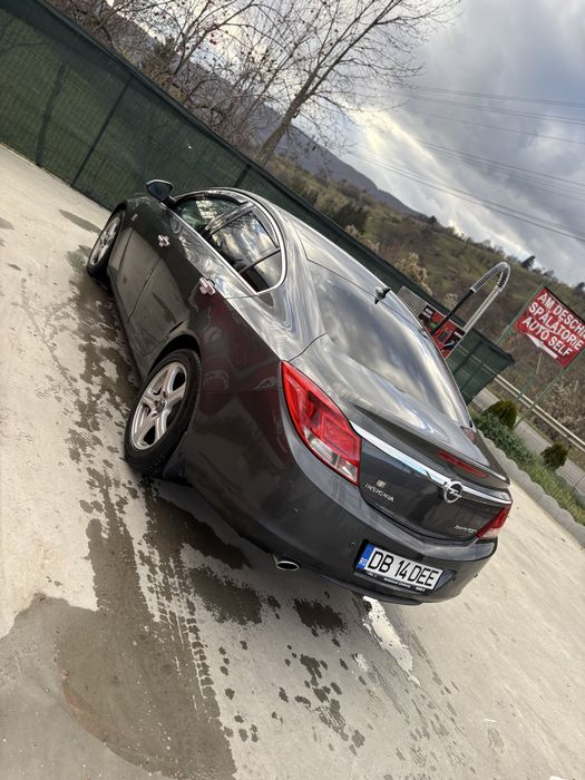 Opel insignia 2010 in stare foarte buna accept varinate