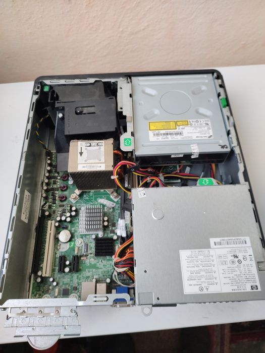 Vând Unitatea PC