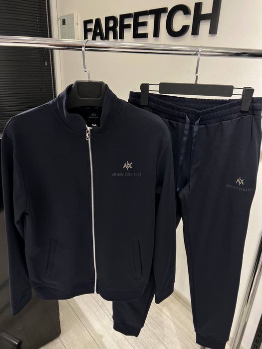 Мъжки екипи Armani Exchange