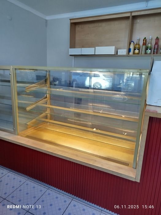 Витринный холодильник