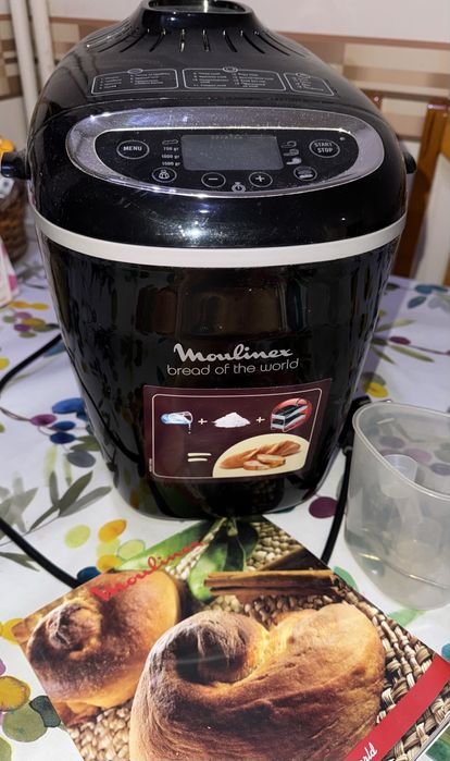 Хлебопекарна Moulinex  serie B11-A, 19 програми, 1600W
