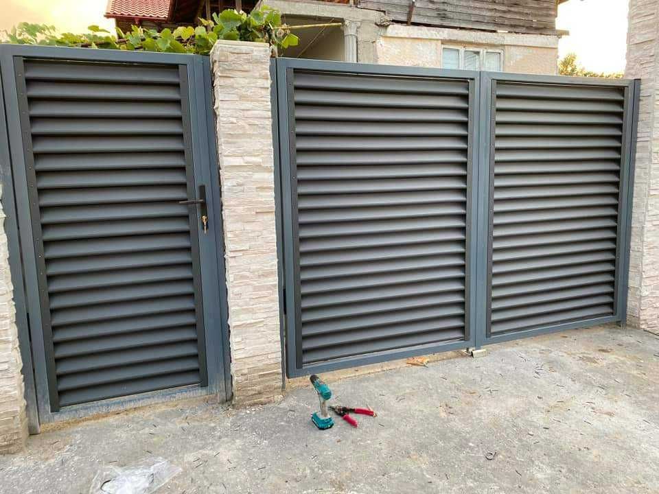 Garduri din panou stil jaluzele, sipca metalica, tabla, plasa si BCA