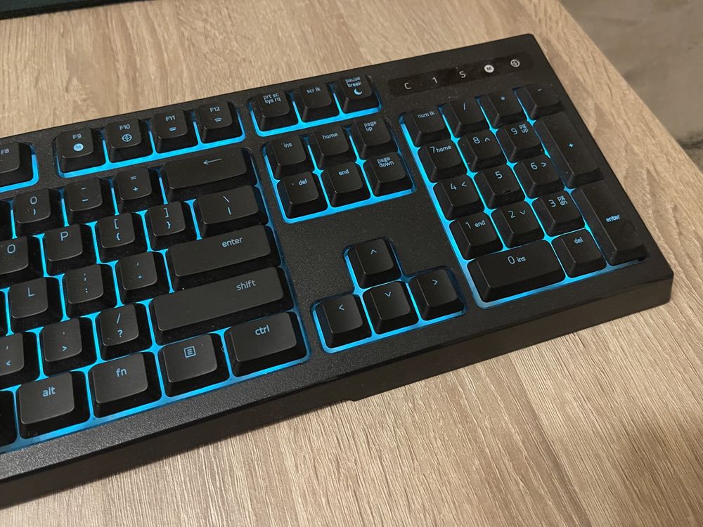 Клавиатура Razer Ornata Chroma