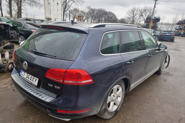 Dezmembrari VW Touareg 7P 2011 motor 3.0tdi CASA  Dezmembrez piese planetara perna compresor aripa stanga dreapta cayenne