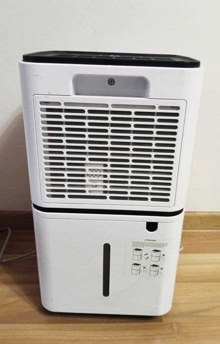 Влагоабсорбатор DEHUMIDIFIER 12л. / 24ч