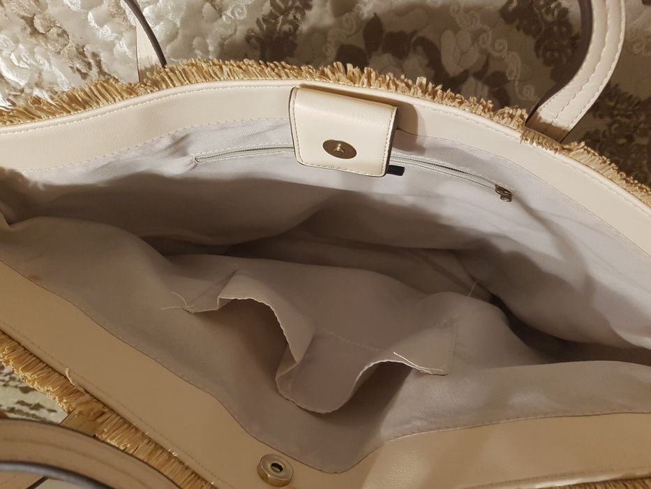 Geanta aurie River Island