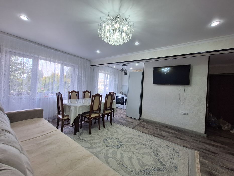 Квартира, трехкомнатная