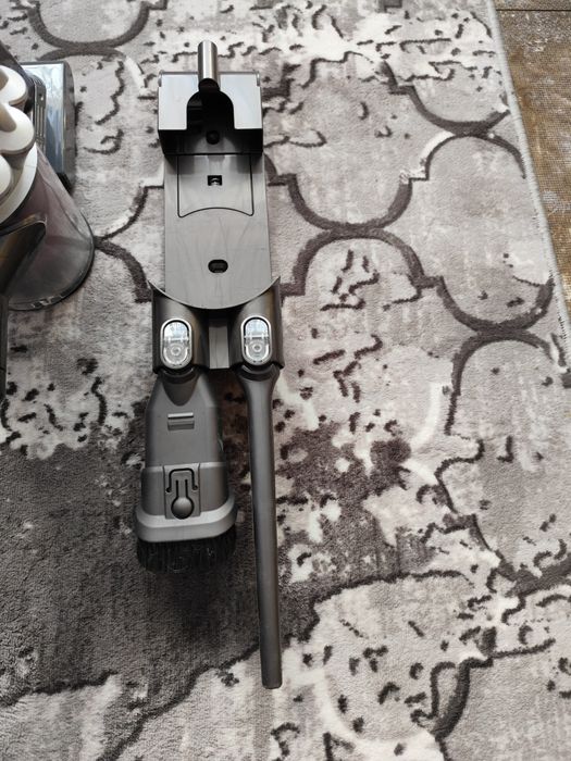 Безжична прахосмукачка Dyson V6