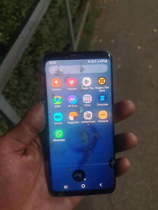 Продам Самсунг С 9