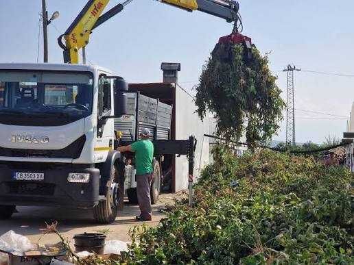 Извозване на стари мебели и отпадаци къртене чистене и извозване