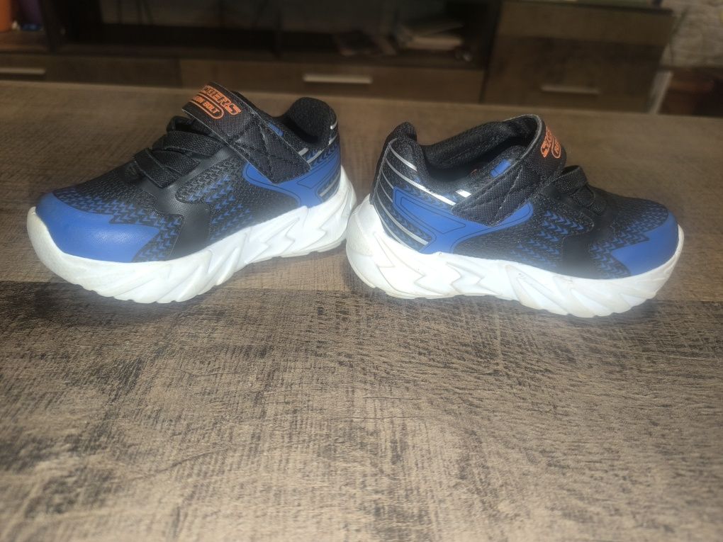 Детски светещи маратонки Skechers Flex-Glow Bolt