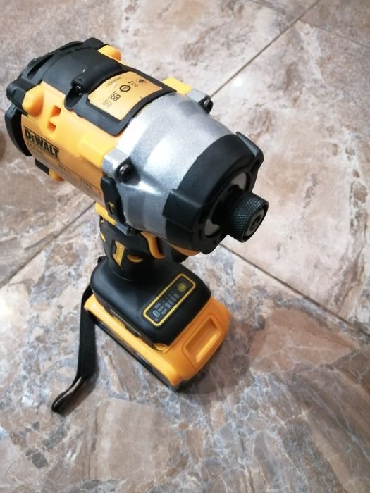 Autofiletanta impact Dewalt DCF860