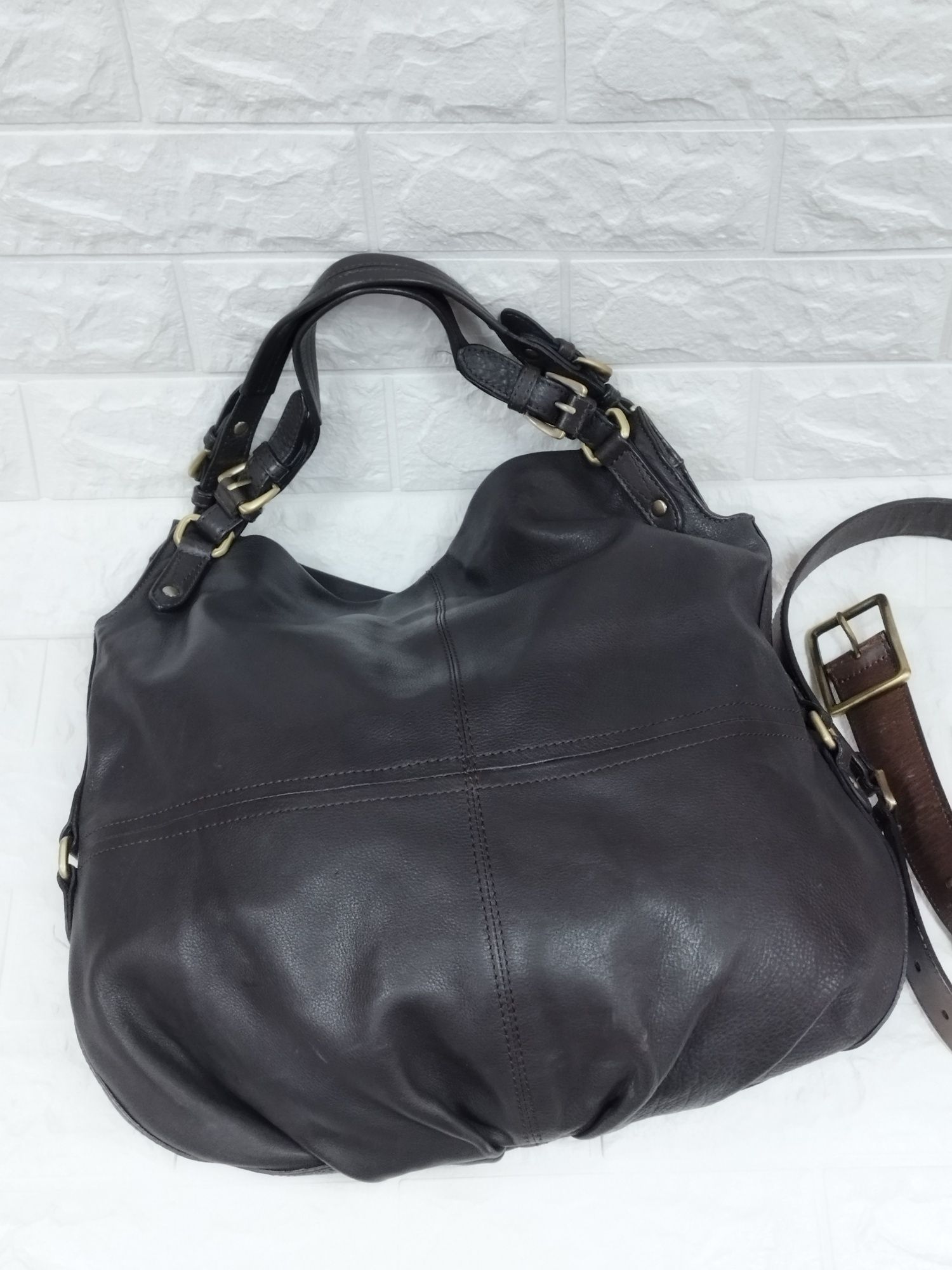 LINEA WEEKEND , оригинална дамска чанта, естествена кожа,guess, Louise