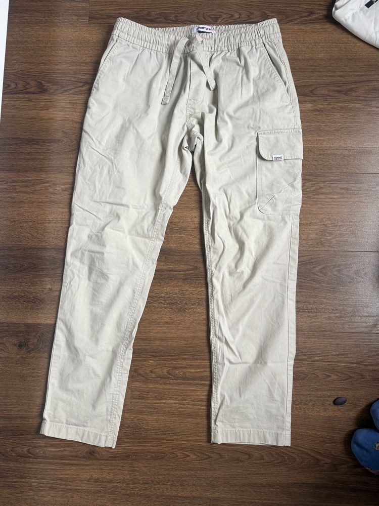 Дънки, панталони Guess, Levi’s, Diesel, Tommy Hilfiger, adidas