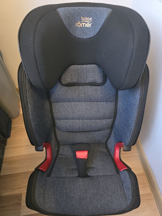 Столче Britax Romer - Advansafix IV R 9-36kg с IsoFix Blue marble