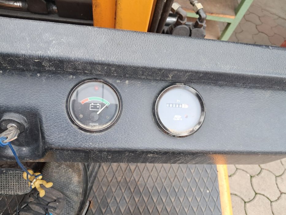 Vând stivuitor electric still capacitate de ridicare 2,5 tone