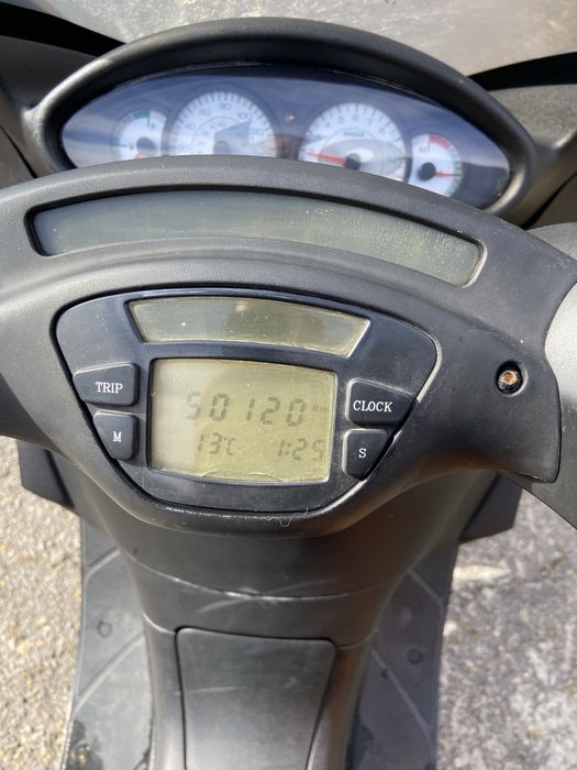 Мотоциклет Piaggio X9 180