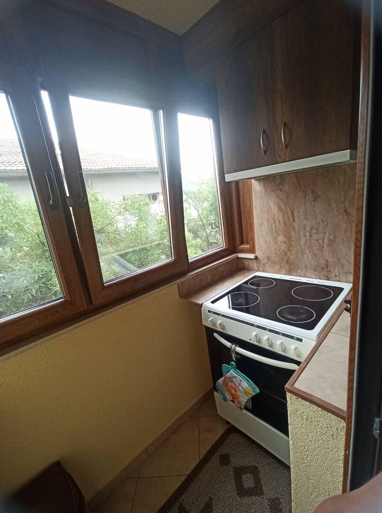Дава се под наем Тристаен апартамент в Пловдив, Съдийски - 100 кв.м за 500 € - Снимка #6