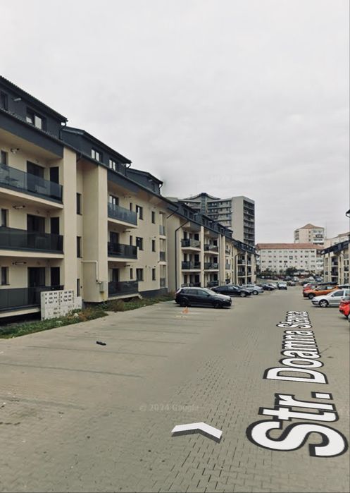 Inchiriez apartament 450e