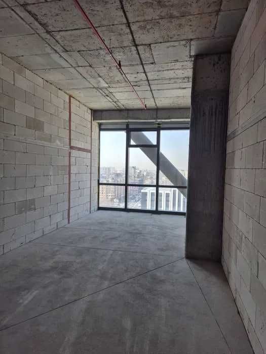 Сдаётся в аренду премиум-офис в Piramit Tower — 11 этаж, 33 м²