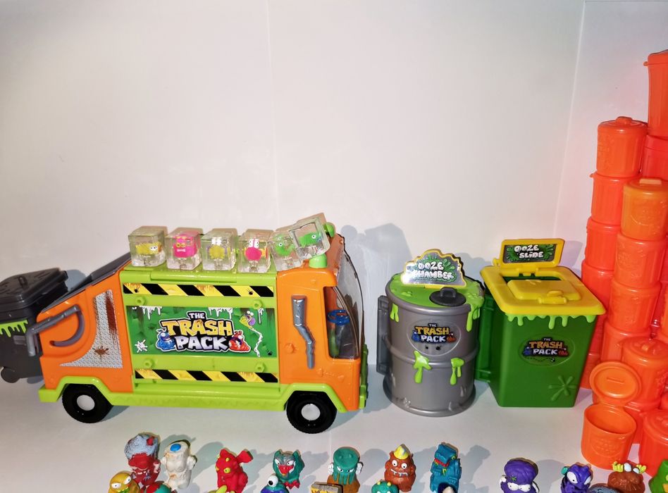 Trash Pack Lot + Junk Jewellery limiteted edition