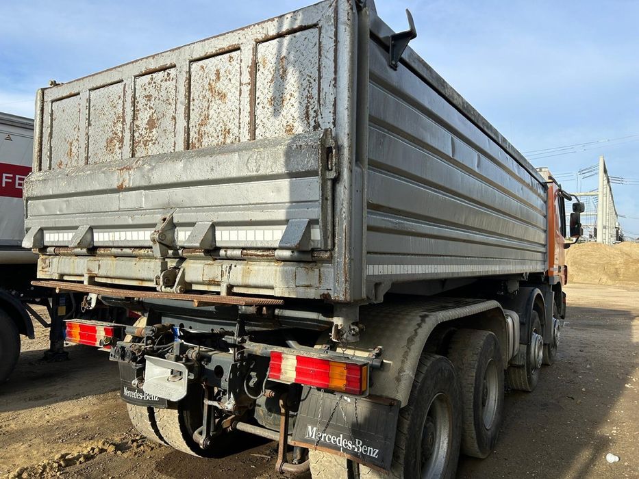 Bena basculabila  Mercedes Actros 8x4