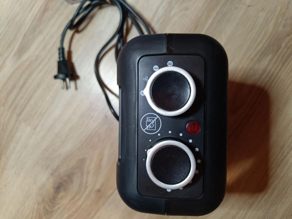 Отоплителна малка печка Tristar 1500W