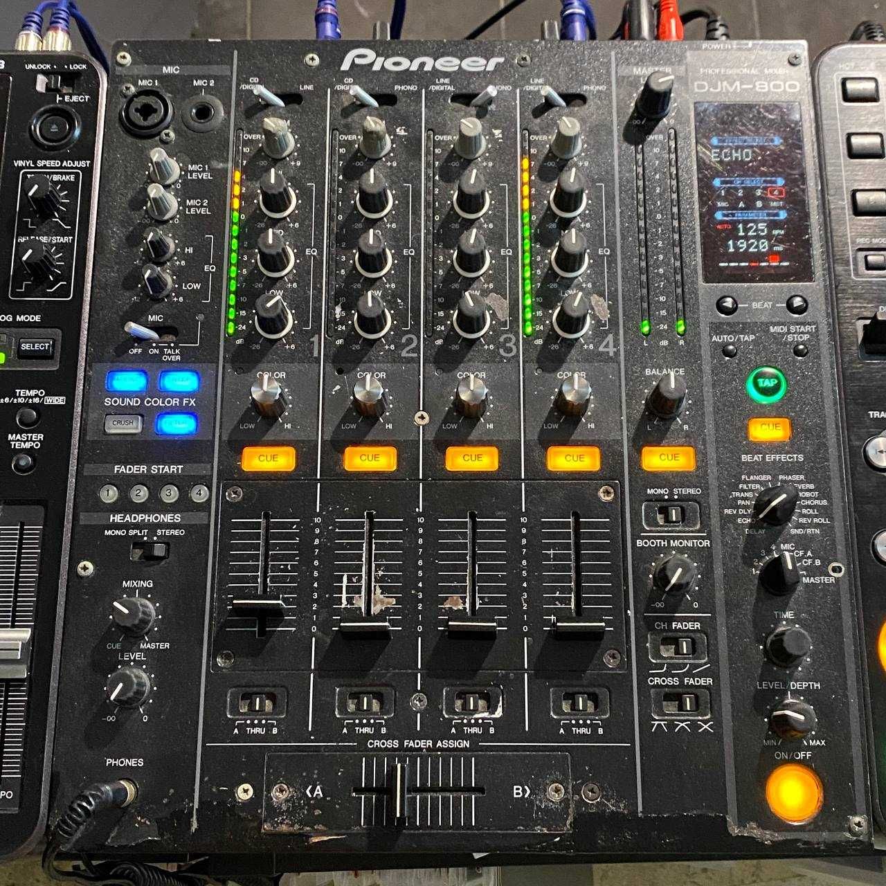 2бр. Pioneer CDJ 1000 MK3 + Пулт Pioneer DJM 800 DJ Оборудване