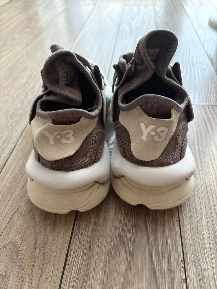 Y-3 Kaiwa, 44.