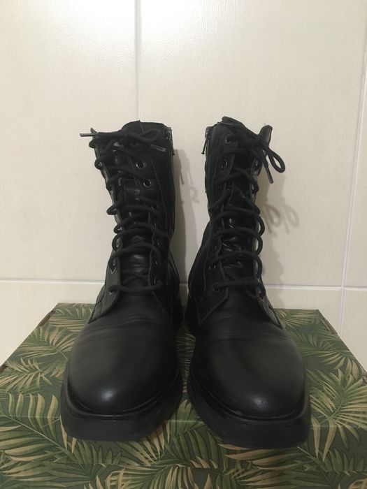 Pat Calvin - Ghete damă