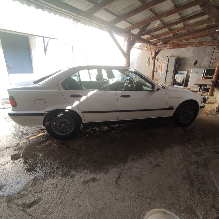 Бмв 318 автомат с газом