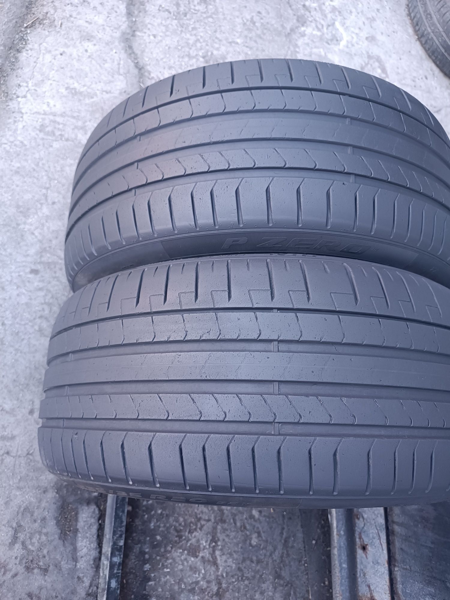235/35/20 Pirelli Дот 0923