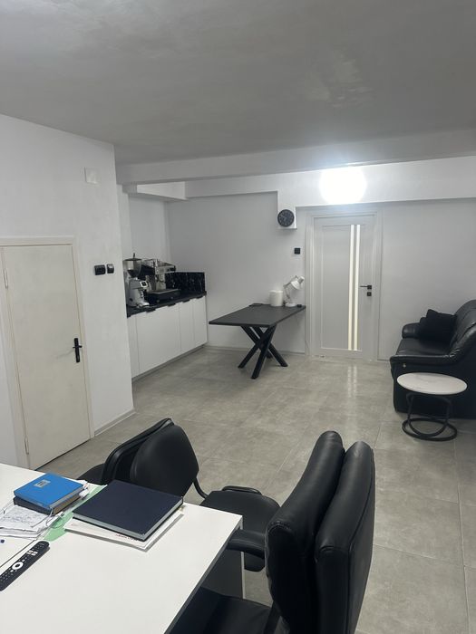 Închiriez spațiu comerciale Zona Dacia, centrul Constanța