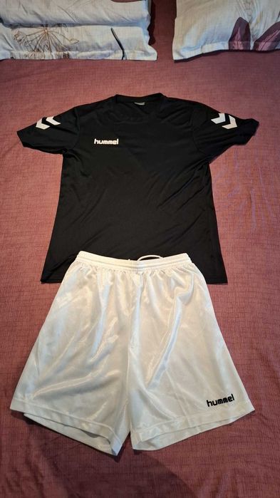 Compleu de fotbal de la hummel