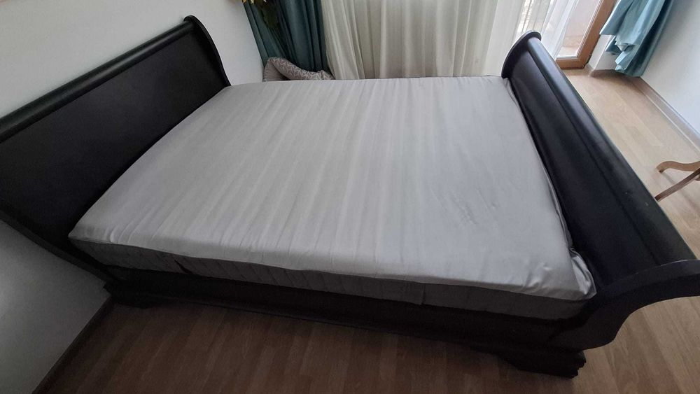 Pat Mobexpert lemn masiv MDF cu saltea si somiera