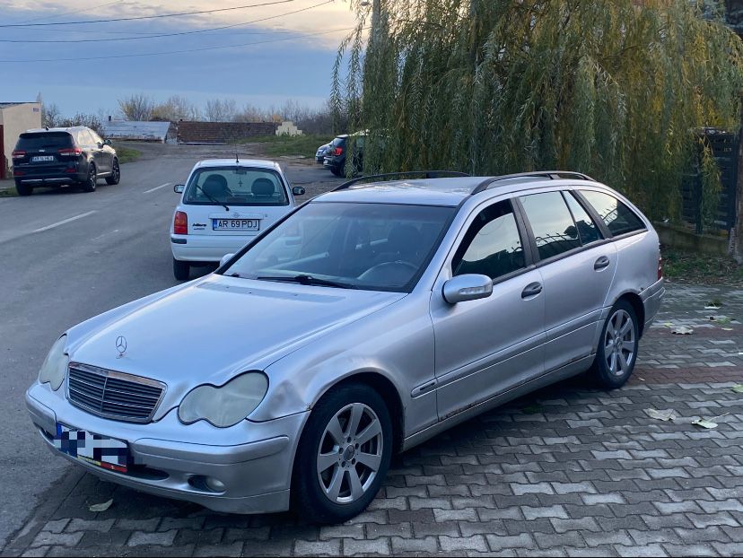 Mercedes C200