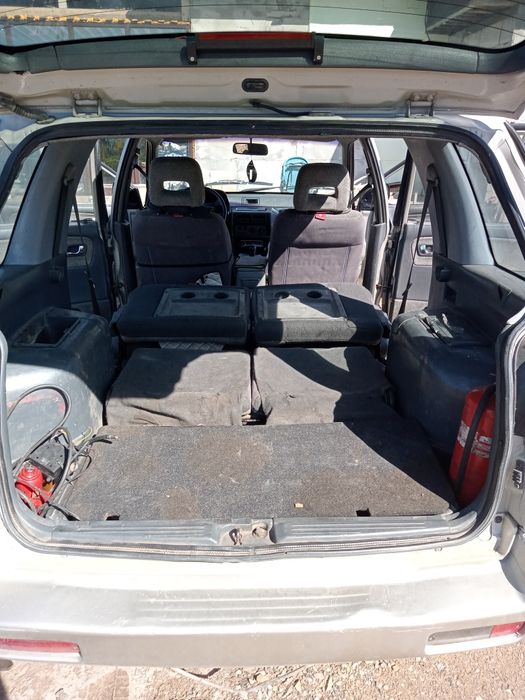 Митсубиси спейс вагон