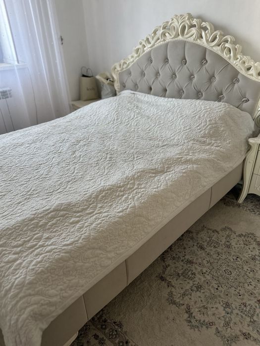 Продам спальный гарнитур