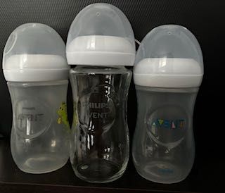 5 броя шишета Philips avent, ръчна помпа за кърма, 4 накрайника и др.