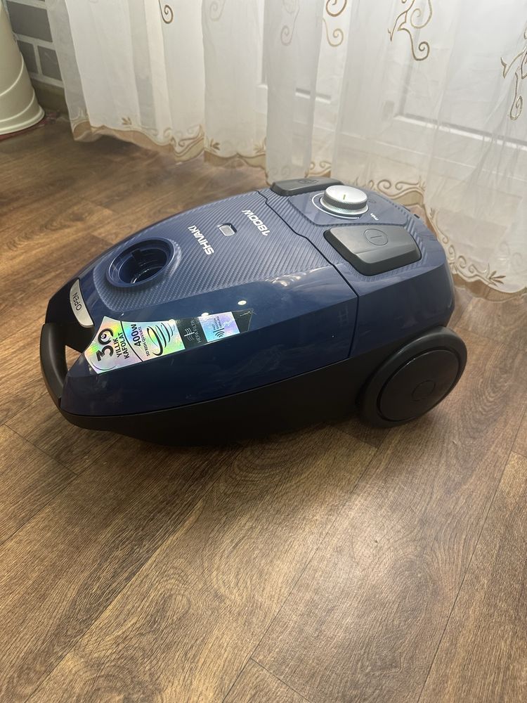 Пылесос Shivaki 1800 watt