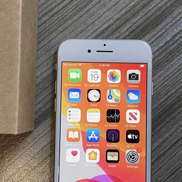 Iphone 7 silver impecabil