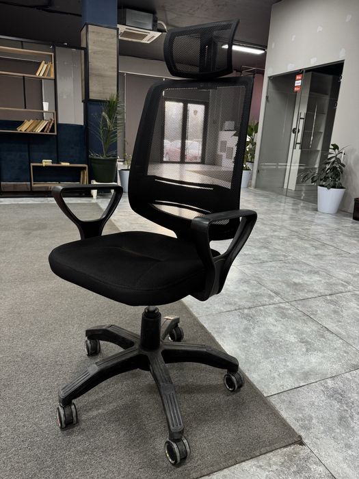 Распродажа офисных мебелей