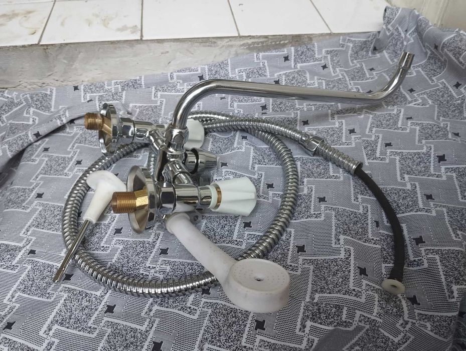 смеситель российский латунный новый