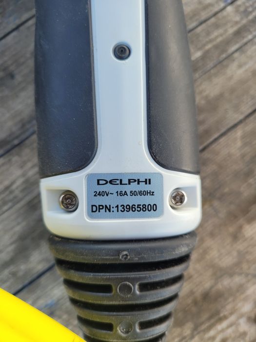 Incarcator plug in Delphi pentru masina electrica