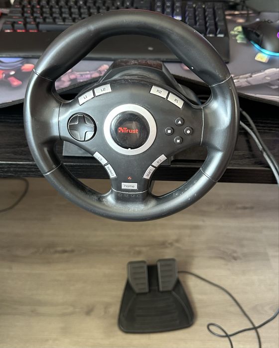 Vand volan cu usb -pc,ps3,ps4