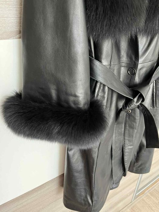 Палто от естествена кожа и естествен косъм