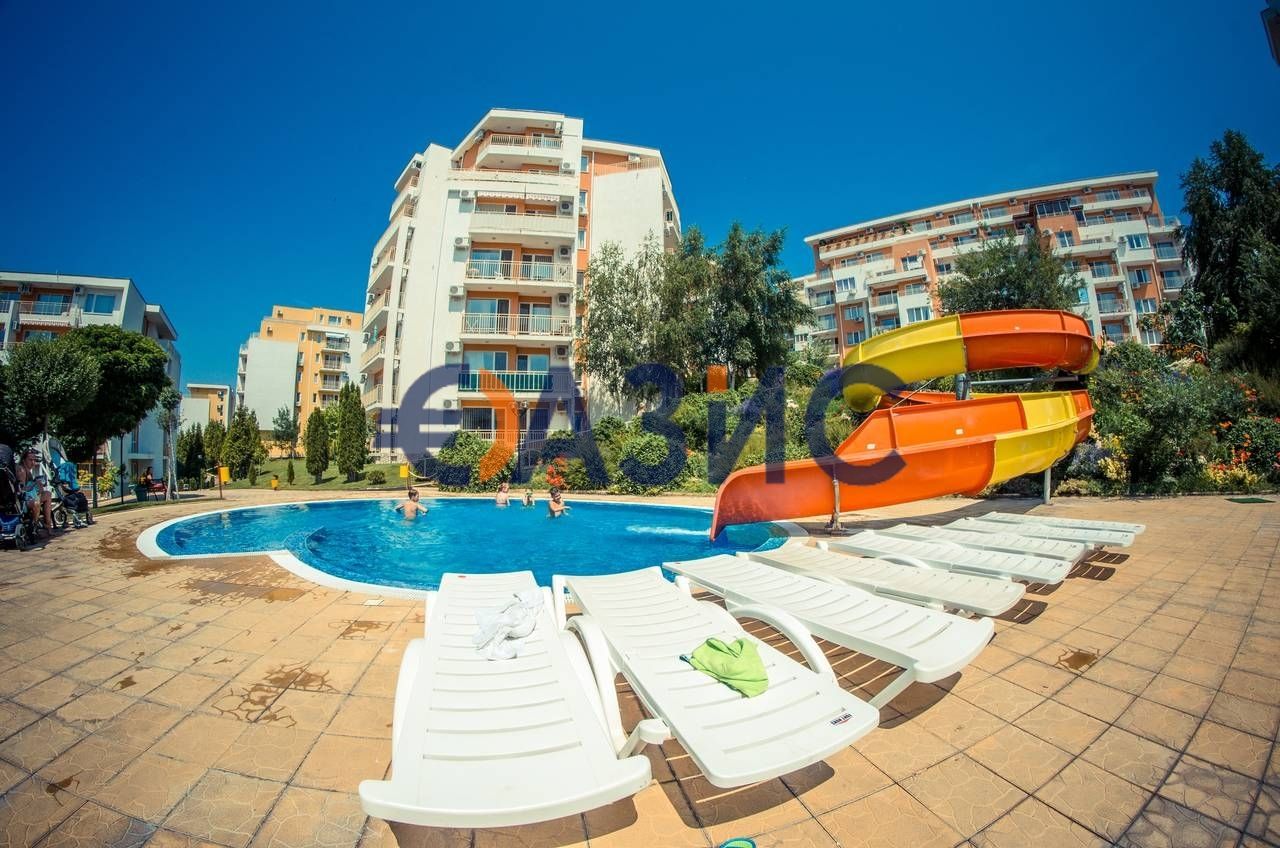 Продава се Едностаен апартамент в Свети Влас - 45 кв.м за 1145 €/кв.м - Снимка #11