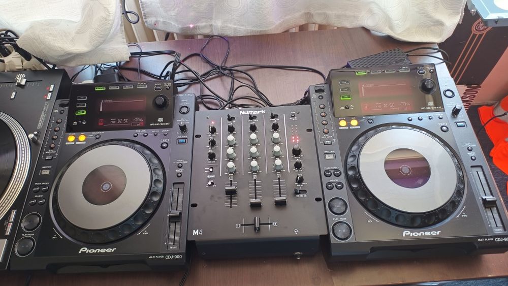 PIONEER CDJ  900 playere si mixer